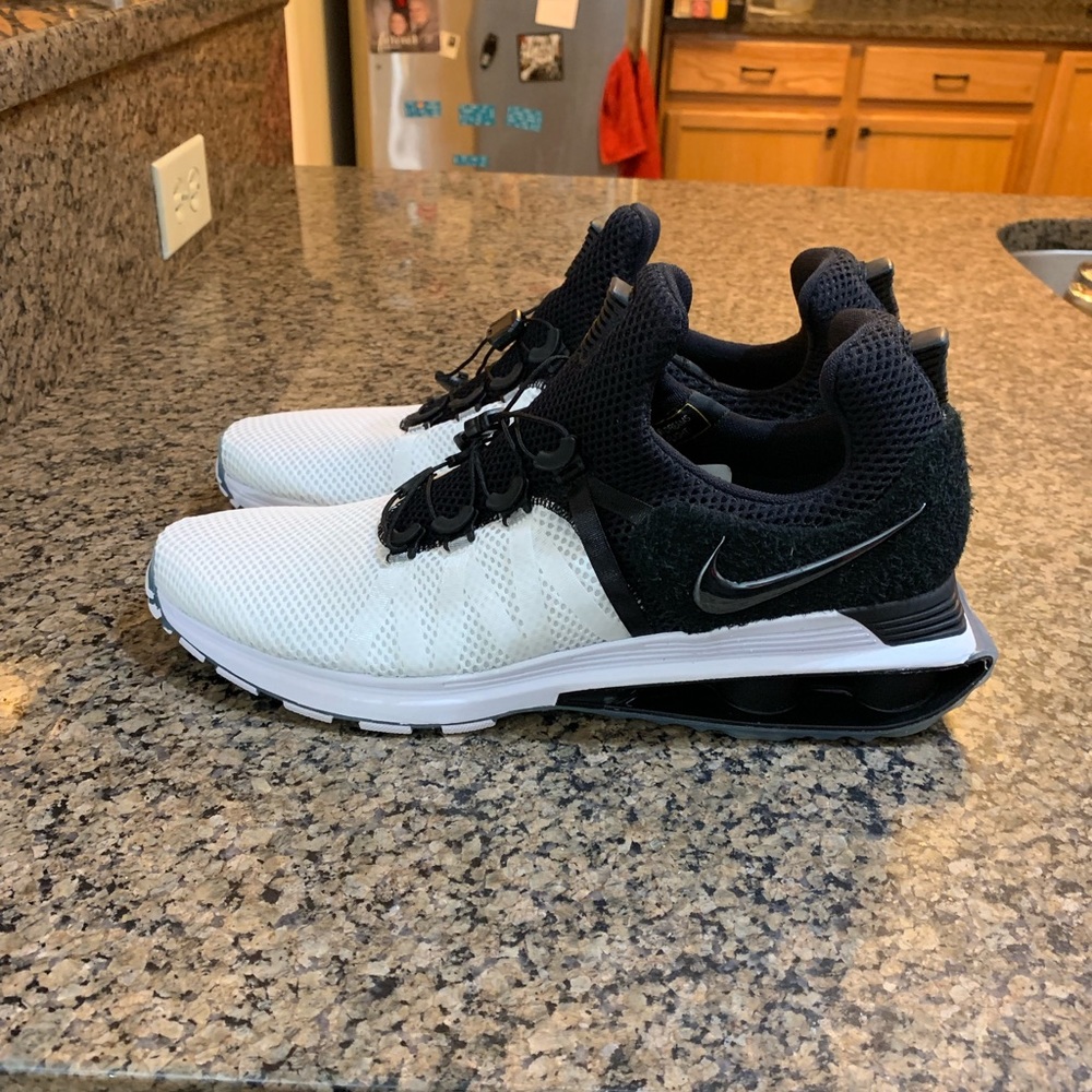 Nike Shox Gravity